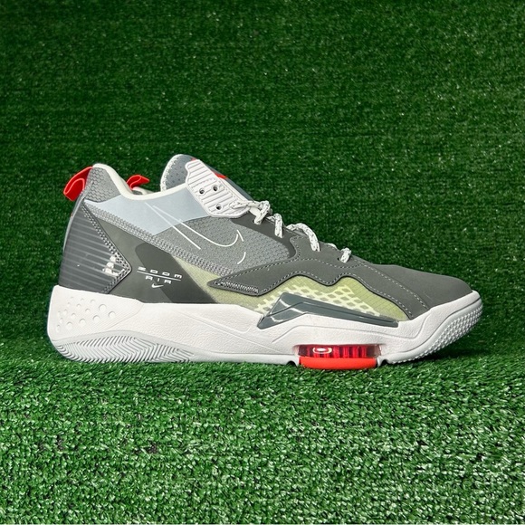 Nike Air Jordan Zoom Shoes - Picture 2 of 7